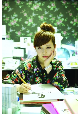 AKIKO HIGASHIMURA