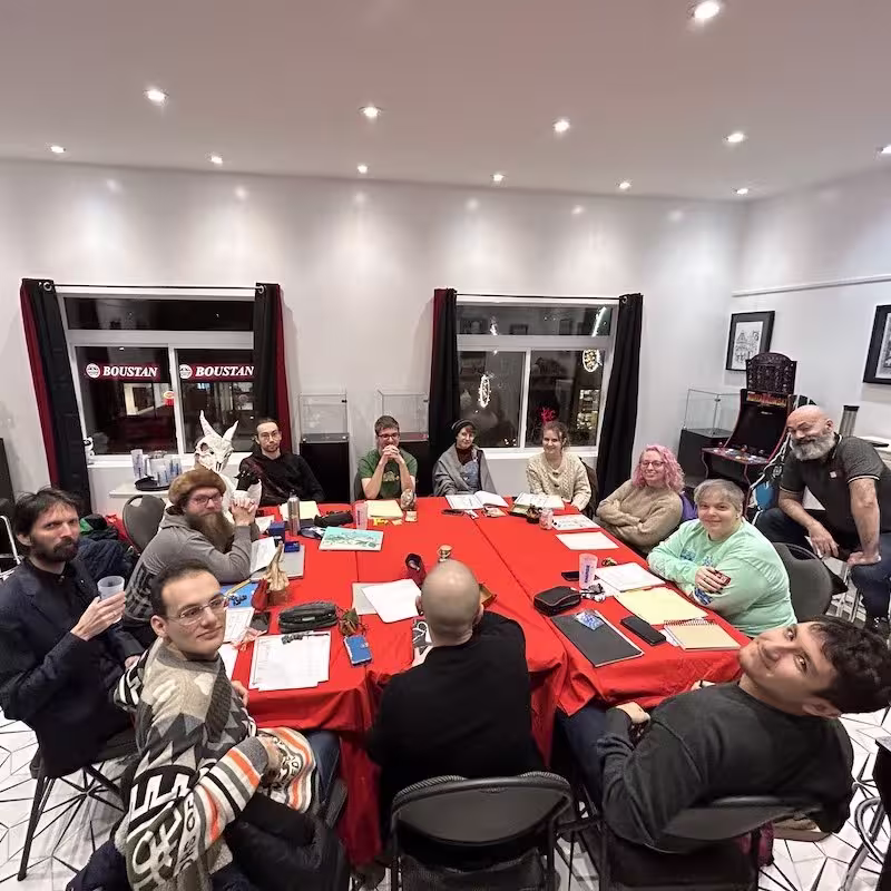 GROUP OF PEOPLE USING THE WHITEST ROOM