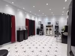 ZONE Z | WHITEST ROOM